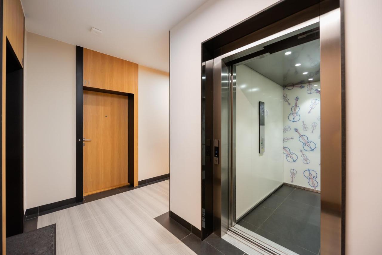 ורשה Zoliborz Obsidian Apartment מראה חיצוני תמונה