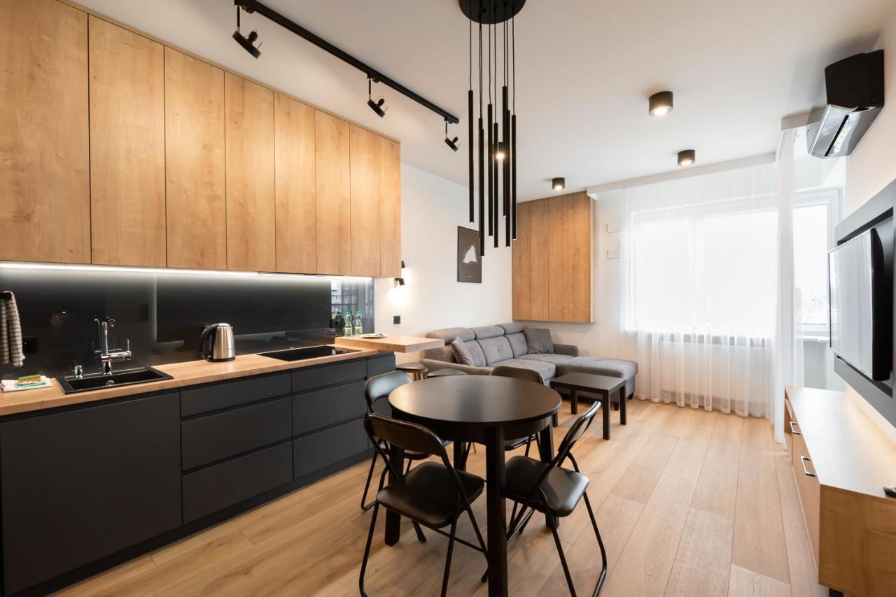 ורשה Zoliborz Obsidian Apartment מראה חיצוני תמונה